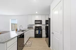 12160 Thoroughbred Dr, Providence Village, TX 76227 - Photo 6