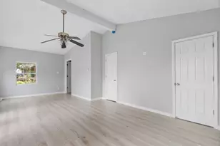 1801 Yale St, River Oaks, TX 76114 - Photo 24