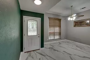 3102 Aspen Dr, Carrollton, TX 75007 - Photo 6