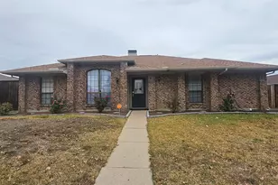 3102 Aspen Dr, Carrollton, TX 75007 - Photo 2