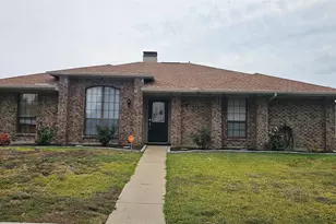3102 Aspen Dr, Carrollton, TX 75007 - Photo 1