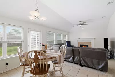 833 Aylesbury Drive, Allen, TX 75002 - Photo 12