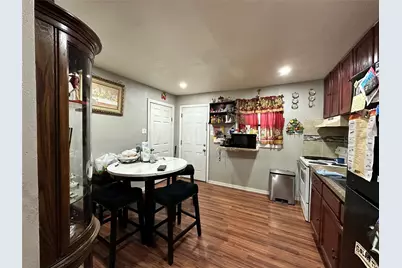 1307 Neptune Road, Dallas, TX 75216 - Photo 6