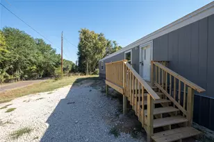 112 Tree Line Dr, Mabank, TX 75156 - Photo 2