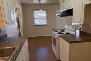 4513 Huntington Dr, Garland, TX 75042 - Photo 10