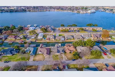704 Tahiti Drive, Granbury, TX 76048 - Photo 1