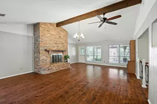 1204 Edgecliff Dr, Bedford, TX 76022 - Photo 6