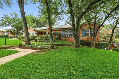 1204 Edgecliff Drive, Bedford, TX 76022 - Photo 2