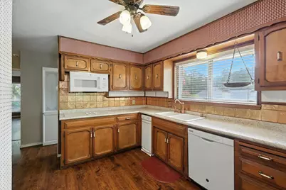 1204 Edgecliff Drive, Bedford, TX 76022 - Photo 16