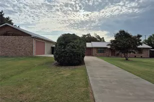 117 Maverick Trail, Oak Point, TX 75068 - Photo 1