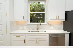 5849 Millar Dr, Dallas, TX 75236 - Photo 8