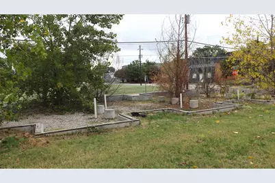 1117 Powhattan Street, Dallas, TX 75215 - Photo 1