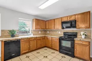 2300 Bradford Pear Dr, Little Elm, TX 75068 - Photo 10