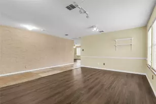 2300 Bradford Pear Dr, Little Elm, TX 75068 - Photo 8