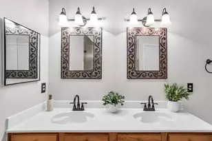 2300 Bradford Pear Dr, Little Elm, TX 75068 - Photo 18