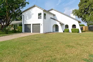 3152 Woodbridge Dr, Bedford, TX 76021 - Photo 2