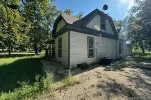 503 Braz St, Bonham, TX 75418 - Photo 14