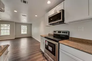 3005 Hatcher St, Fort Worth, TX 76105 - Photo 8