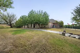 167 Duke Trail, Weatherford, TX 76088 - Photo 2