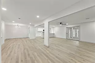 810 Sharpshire St, Grand Prairie, TX 75050 - Photo 8