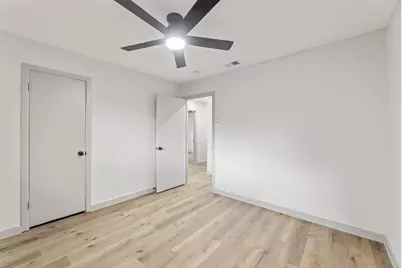 810 Sharpshire Street, Grand Prairie, TX 75050 - Photo 28