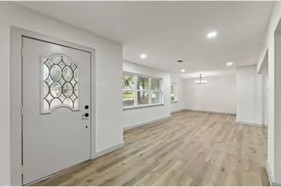 810 Sharpshire Street, Grand Prairie, TX 75050 - Photo 4