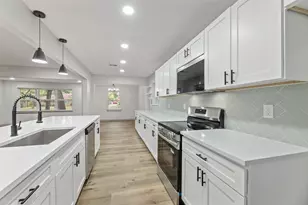 810 Sharpshire St, Grand Prairie, TX 75050 - Photo 14