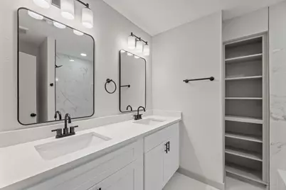 810 Sharpshire Street, Grand Prairie, TX 75050 - Photo 18