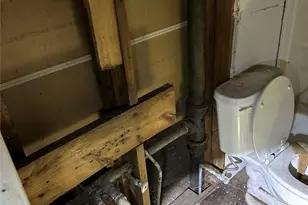 2435 Iroquois St, Dallas, TX 75212 - Photo 10