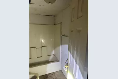 2435 Iroquois Street, Dallas, TX 75212 - Photo 12