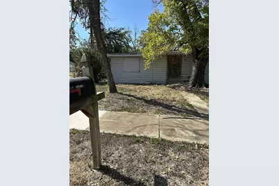 2435 Iroquois Street, Dallas, TX 75212 - Photo 6