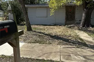 2435 Iroquois St, Dallas, TX 75212 - Photo 6