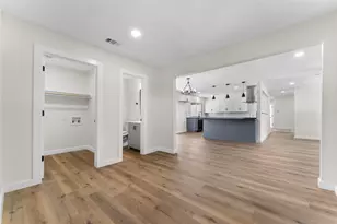 720 Burleson St, Grand Prairie, TX 75050 - Photo 16