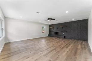 720 Burleson St, Grand Prairie, TX 75050 - Photo 6