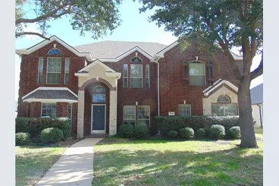 212 Crystal Lake Drive, DeSoto, TX 75115 - Photo 1