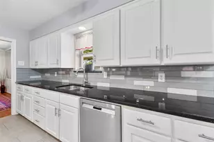 6305 Annapolis Ln, Dallas, TX 75214 - Photo 6