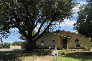 900 Overdowns Dr, Plano, TX 75023 - Photo 1