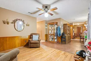 525 San Antonio St, Marlin, TX 76661 - Photo 8