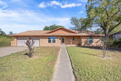 525 San Antonio Street, Marlin, TX 76661 - Photo 1