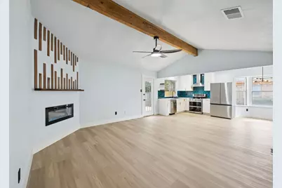 4015 Hideaway Drive, Arlington, TX 76017 - Photo 4