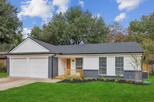 4015 Hideaway Dr, Arlington, TX 76017 - Photo 2