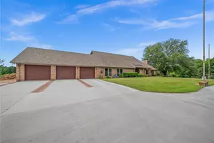 126 Co Rd, Jacksonville, TX 75766 - Photo 2