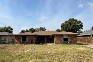 1321 Darr St, Irving, TX 75061 - Photo 2