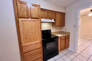 1321 Darr St, Irving, TX 75061 - Photo 8