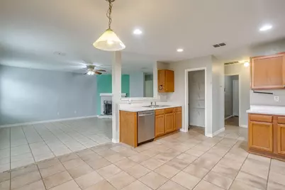 10660 Flagstaff Run, Fort Worth, TX 76140 - Photo 10