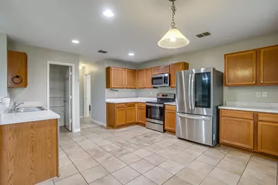 10660 Flagstaff Run, Fort Worth, TX 76140 - Photo 8