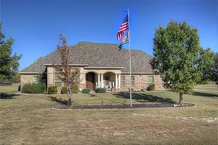 1066 Canyon Lake Rd, Wills Point, TX 75169 - Photo 2