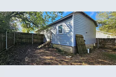 508 Gathings Avenue, Covington, TX 76636 - Photo 24