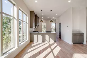 302 Foch St, Fort Worth, TX 76107 - Photo 8