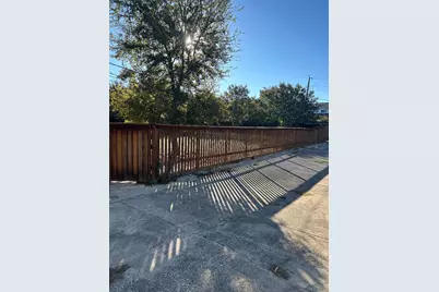 7824 Woodstone Lane, Dallas, TX 75248 - Photo 10